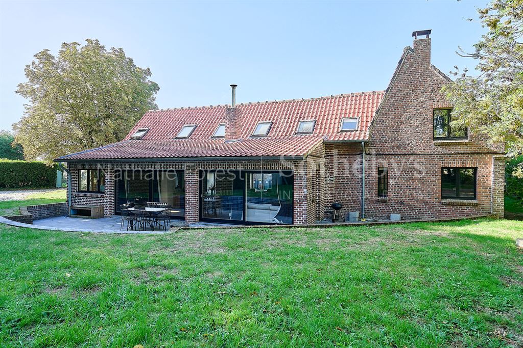 Maison 10 pièces 289 m² · à Willems · 289 m² · 1 395 000 €