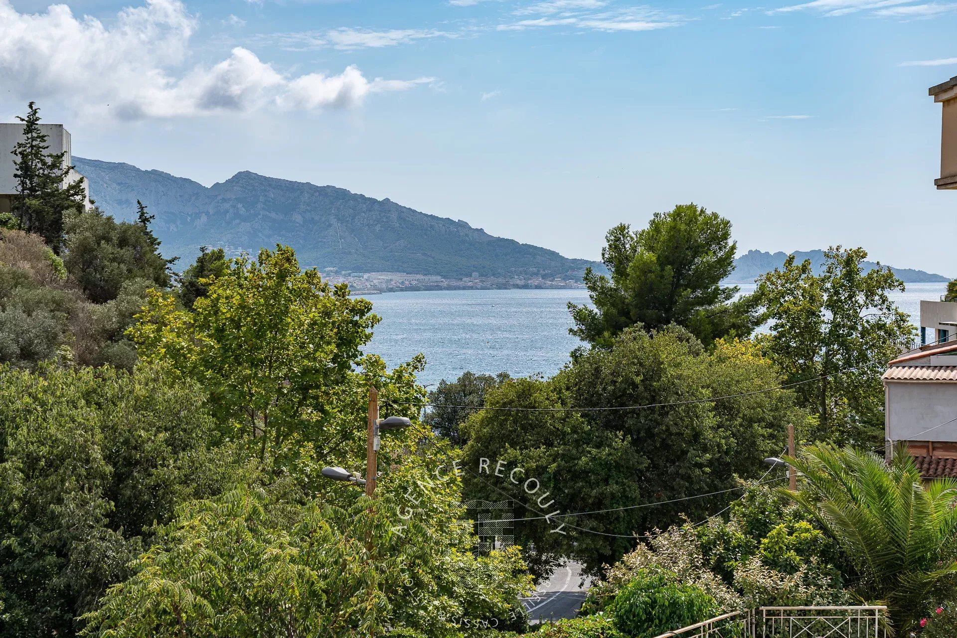 Maison 6 pièces 182 m² · à Marseille 07 · 182 m² · 2 150 000 €