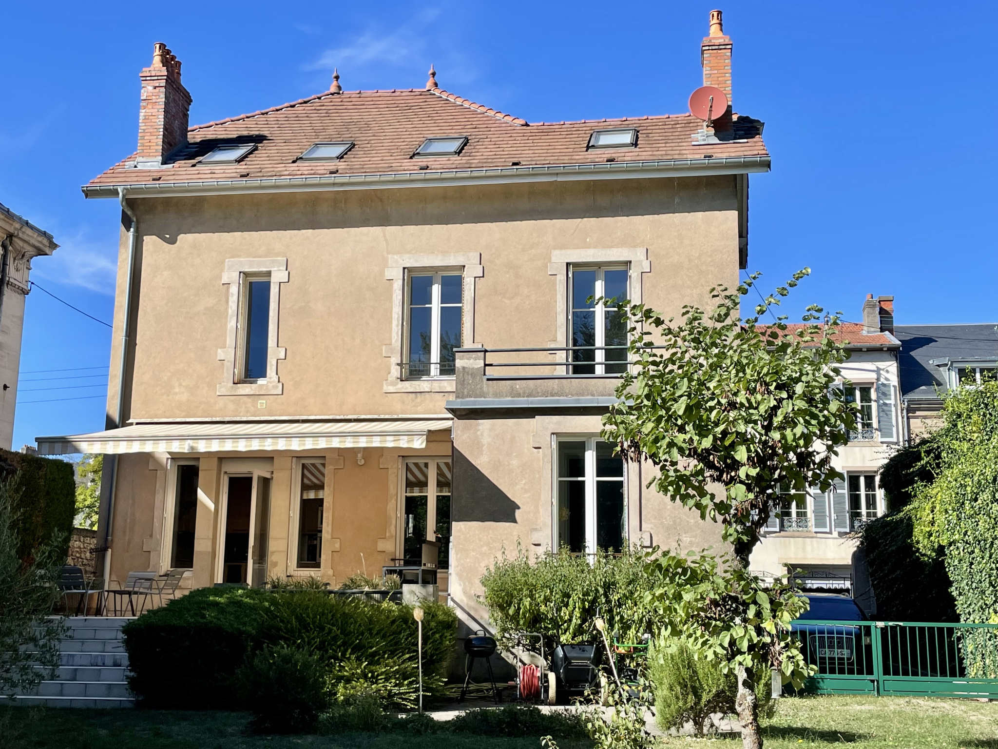 Maison 11 pièces 256 m² · à Lunéville · 256 m² · 499 500 €