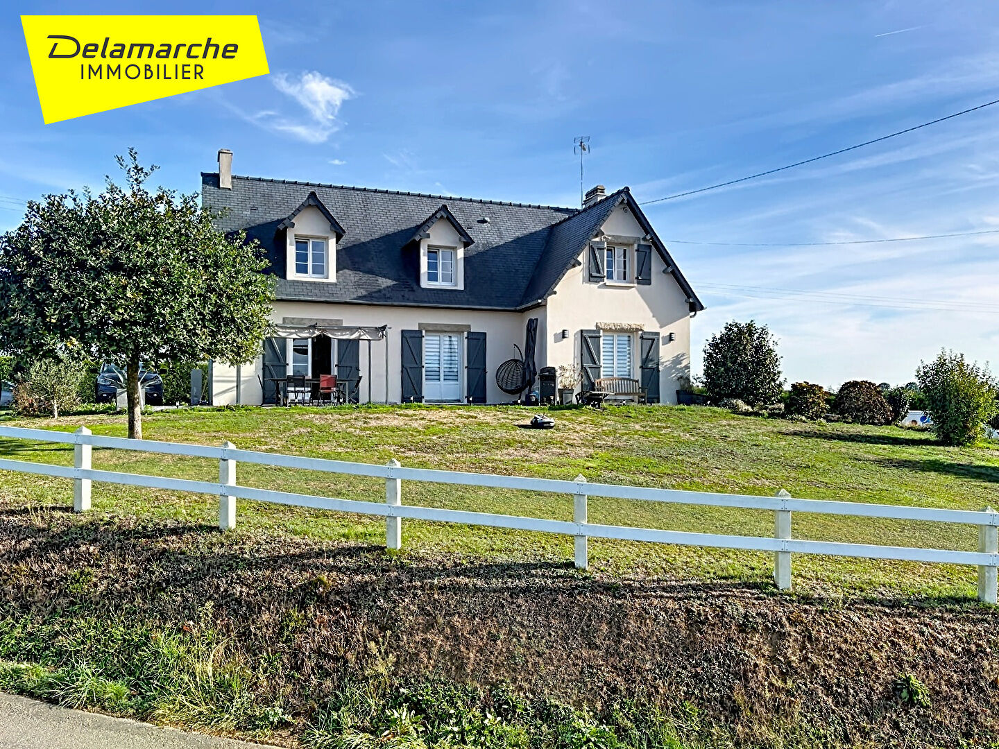 Maison 8 pièces 170 m² · à Isigny-le-Buat · 170 m² · 222 000 €