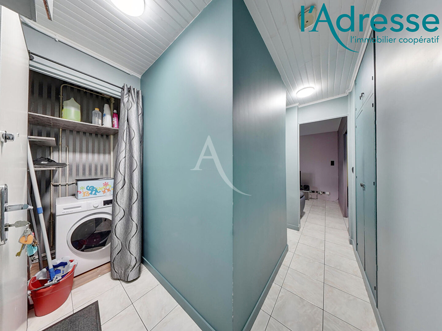 Appartement – NOISY LE GRAND SEINE-SAINT-DENIS ILE-DE-FRANCE - Vue 4