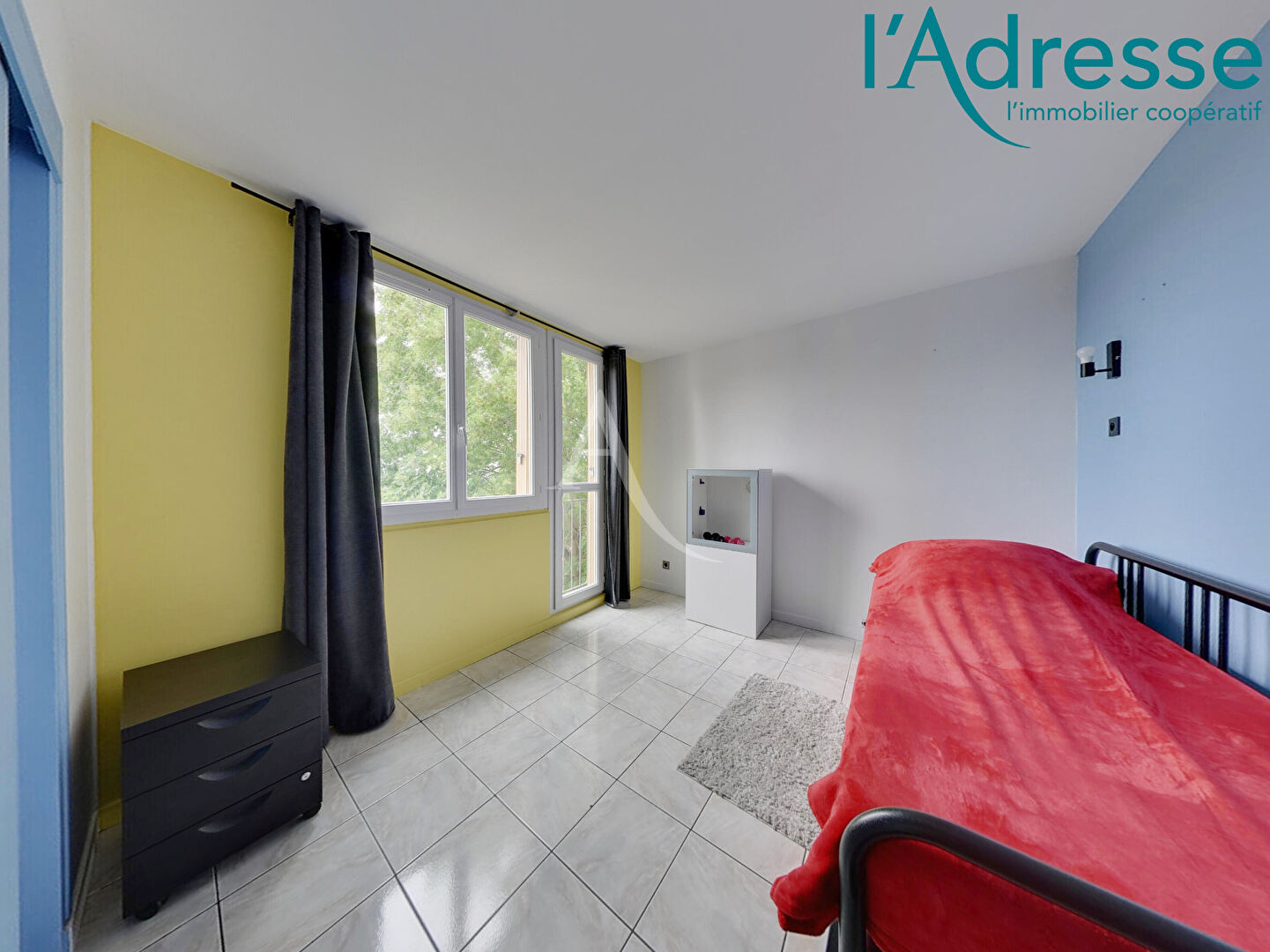 Appartement – NOISY LE GRAND SEINE-SAINT-DENIS ILE-DE-FRANCE - Plus