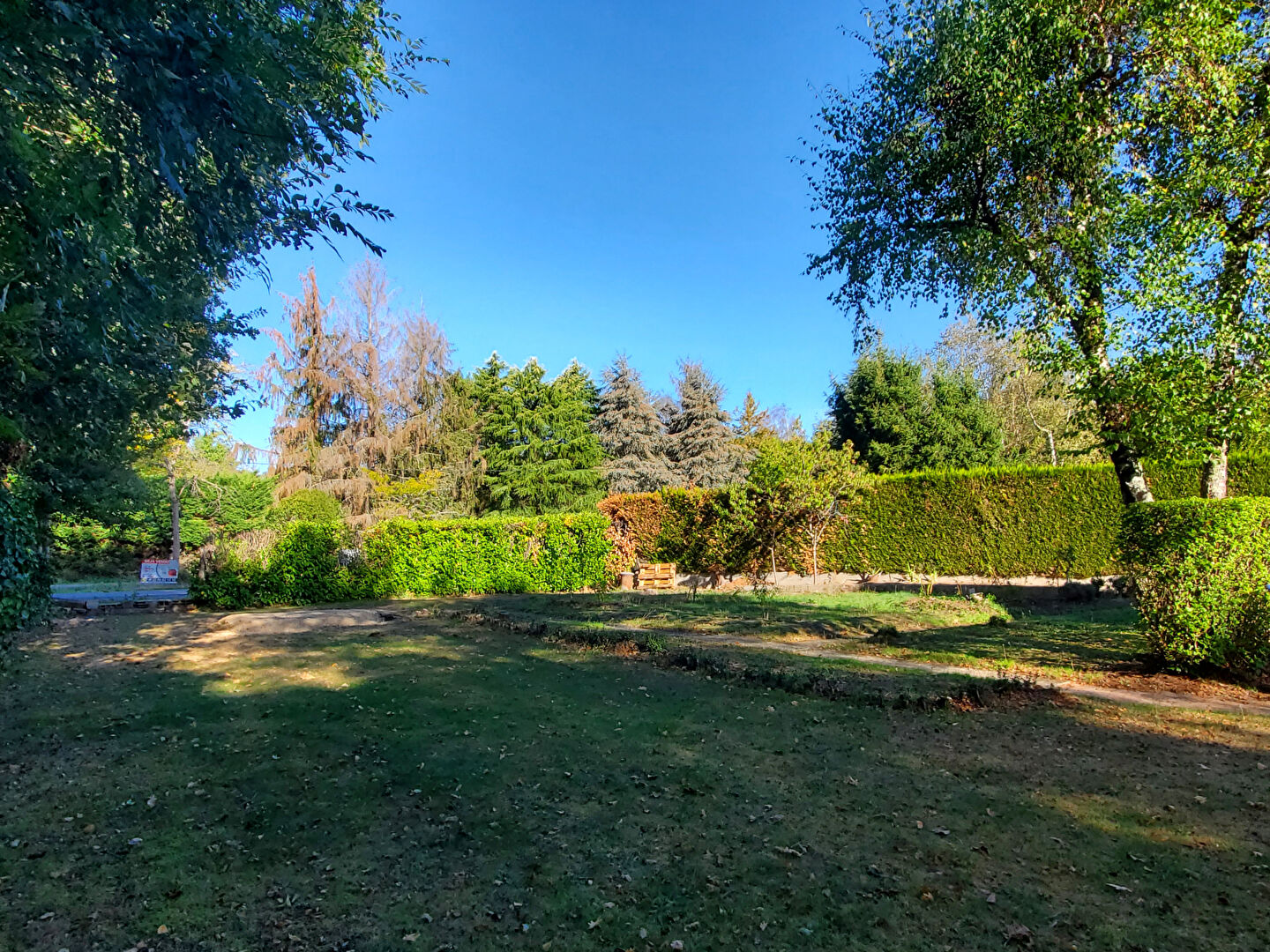 Terrain 408 m² · à Sautron · 408 m² · 147 000 €