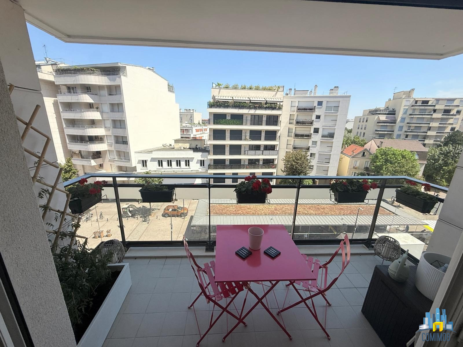 Appartement 2 pièces 48m² COURBEVOIE 92400