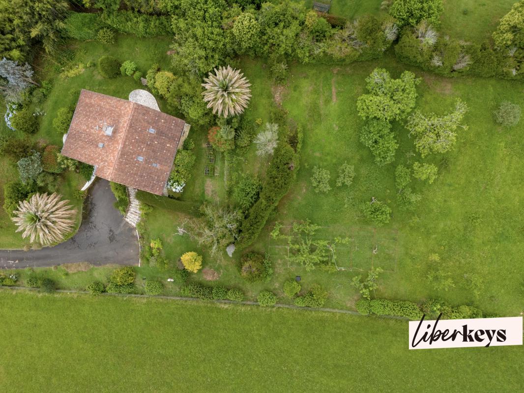 Maison 5 pièces 231 m² · à Saint-Pée-sur-Nivelle · 231 m² · 598 000 €
