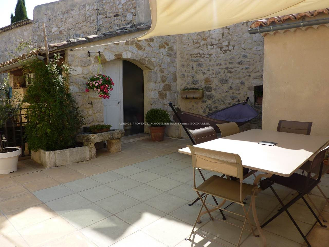 Maison à La Garde-Adhémar