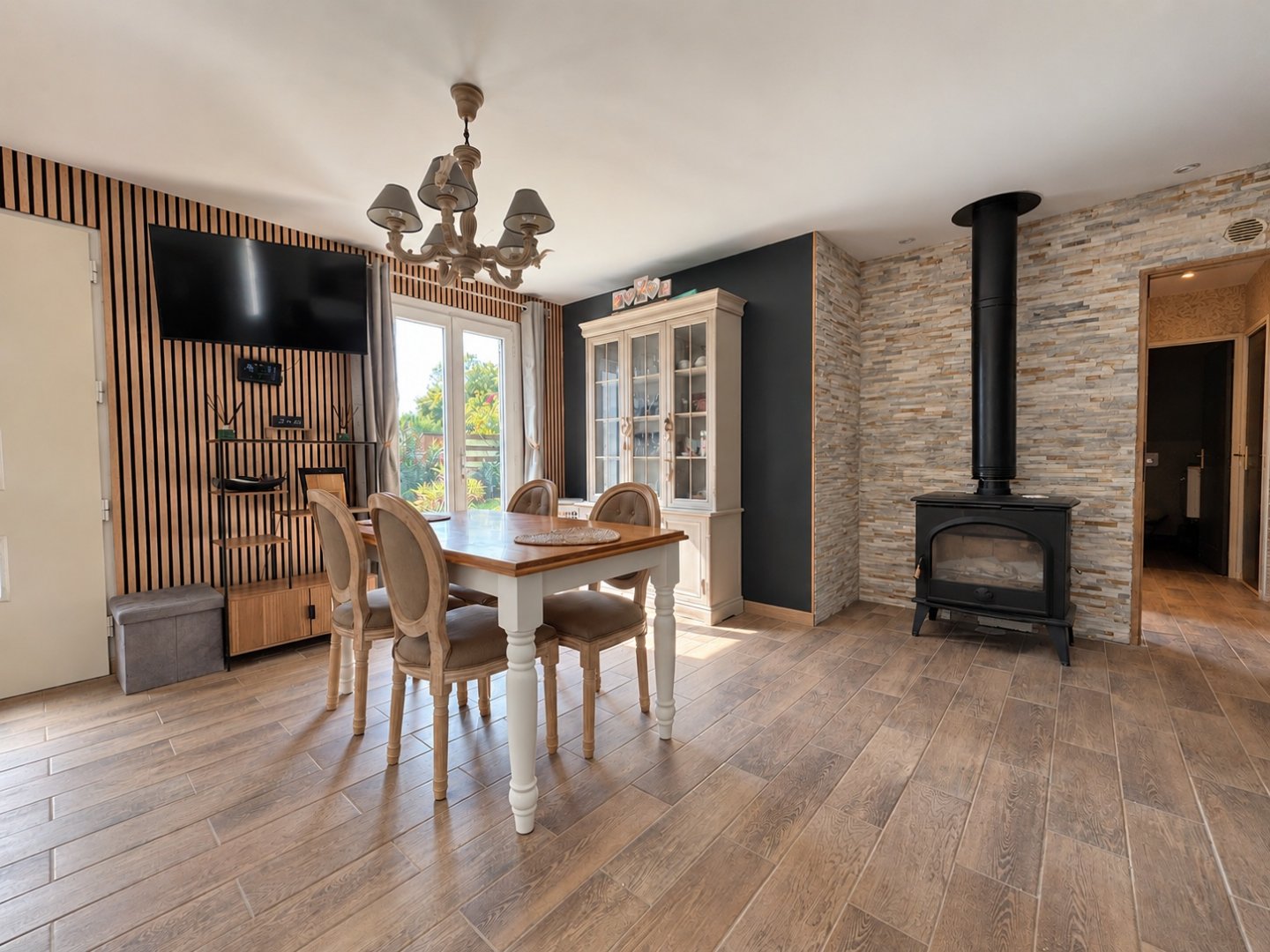 Maison – SECONDIGNY DEUX-SEVRES NOUVELLE-AQUITAINE - Plus