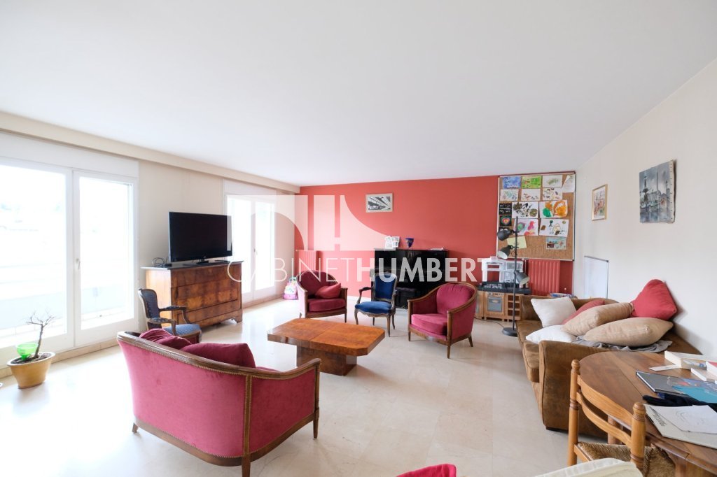 Appartement 7 pièces 150 m² · à Saint-Étienne · 150 m² · 1 225 €/mois