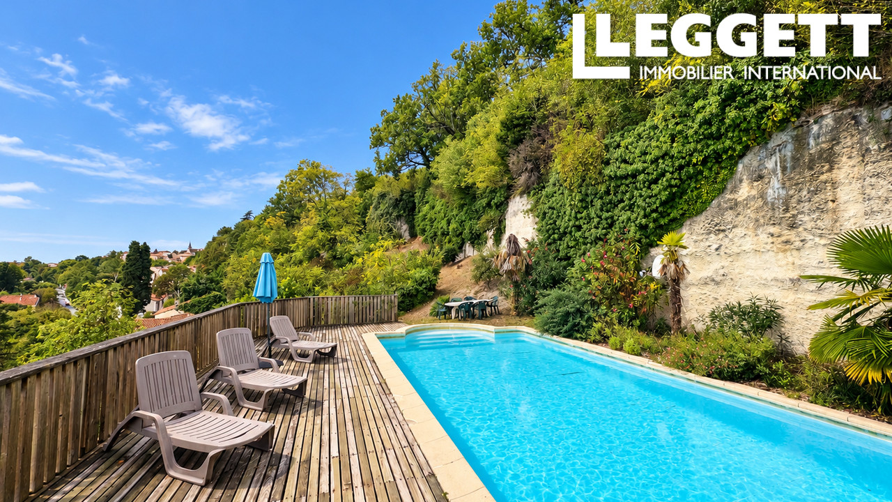 Maison 6 pièces 168 m² · à Aubeterre-sur-Dronne · 168 m² · 299 000 €