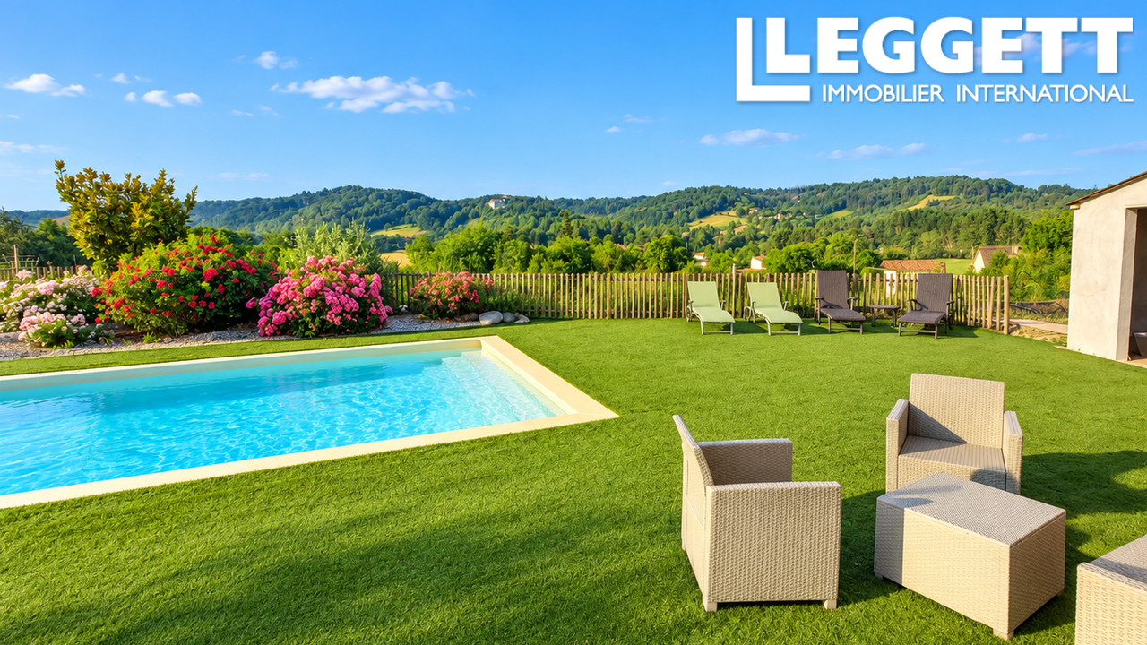 Maison 8 pièces 210 m² · à Grignols · 210 m² · 382 000 €
