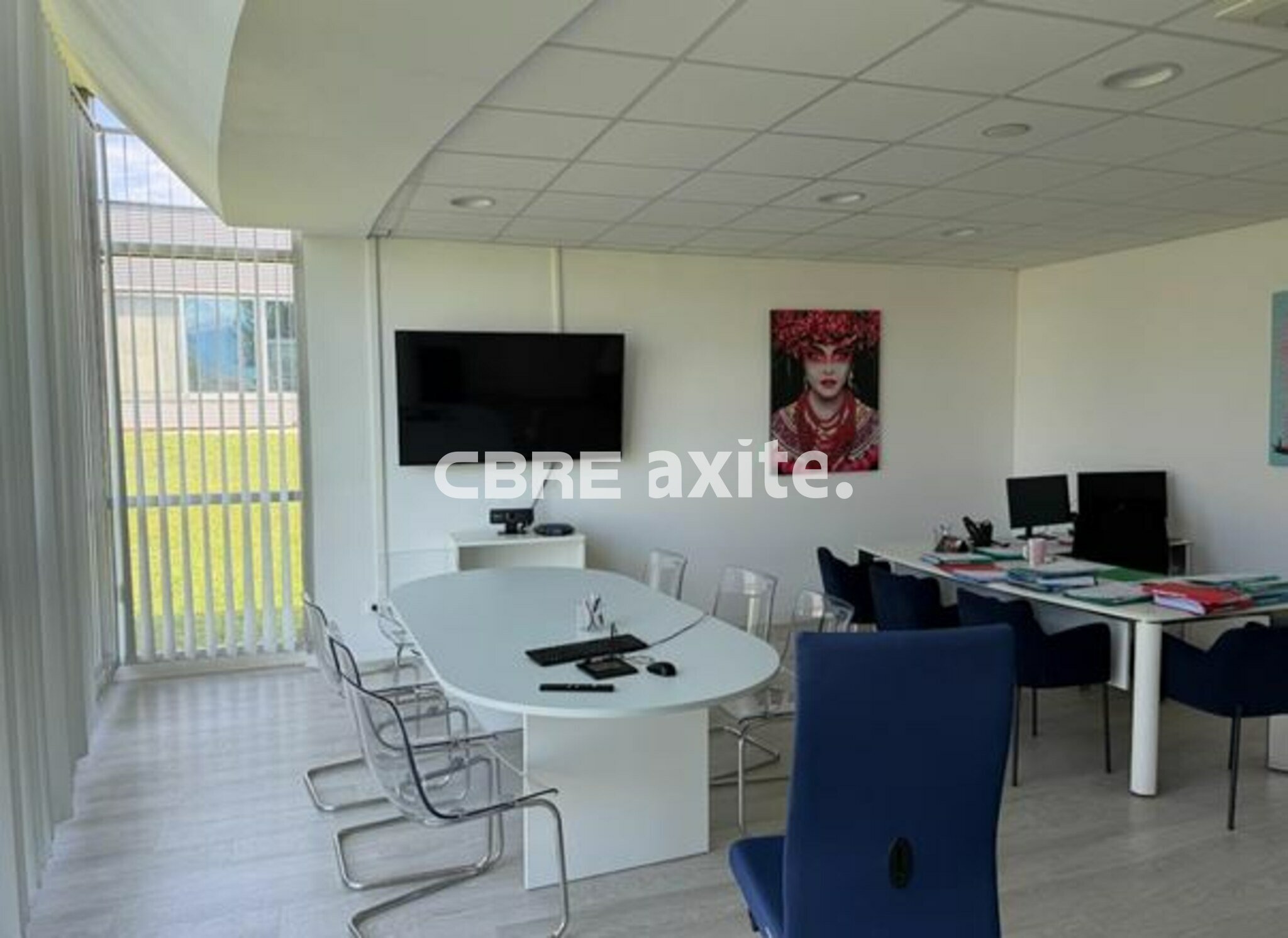 Local commercial 169 m² · à Fillinges · 169 m² · 30 442 €/mois