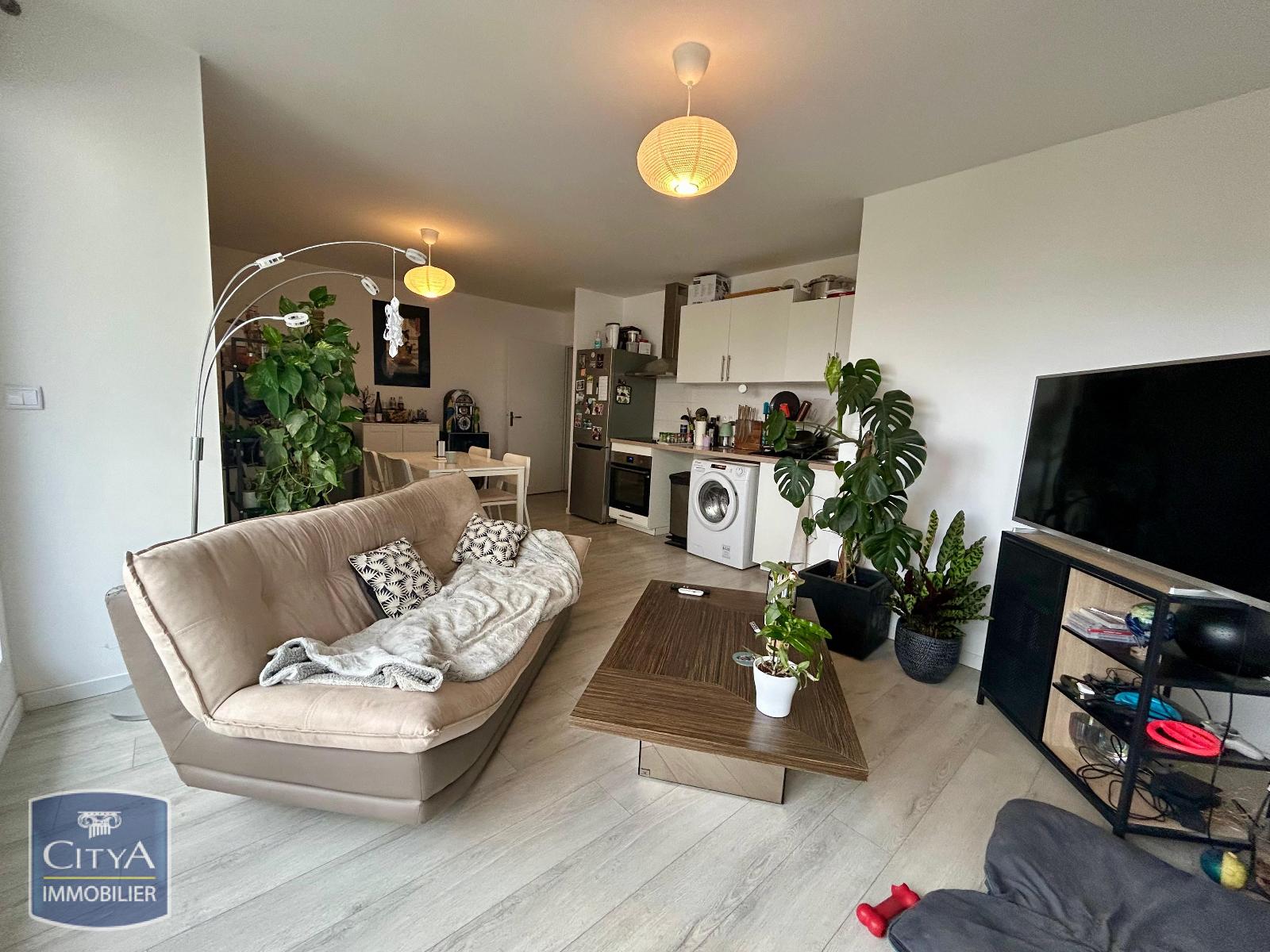 Appartement 4 pièces 76 m² · à La Riche · 76 m² · 998 €/mois