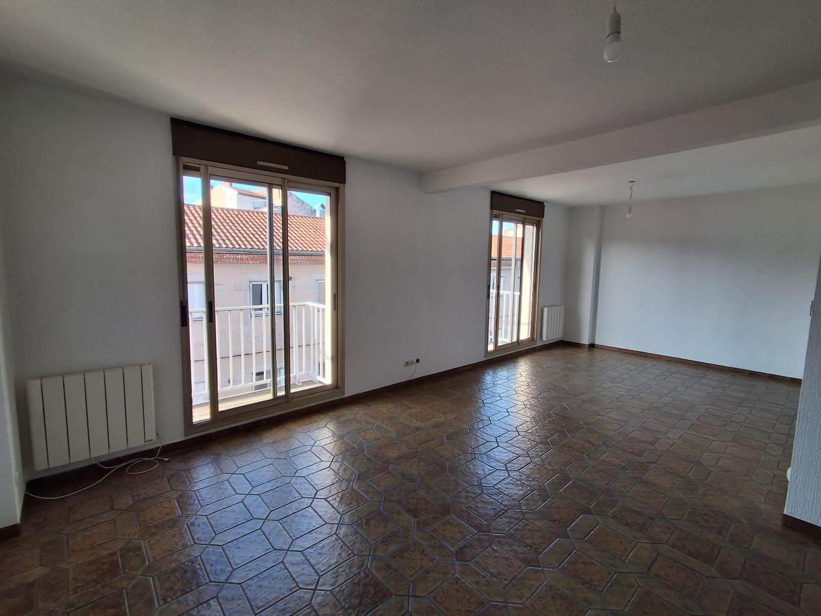 Appartement 3 pièces 92 m² · à Saint-Chamond · 92 m² · 690 €/mois