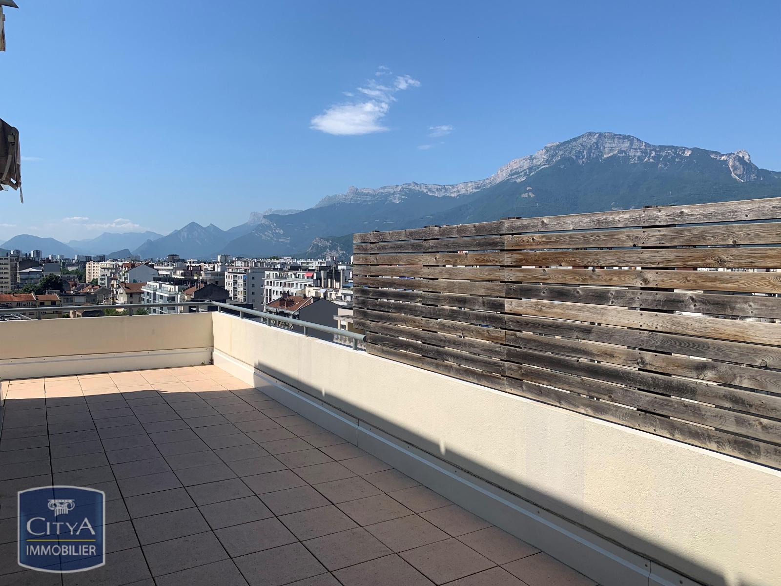 Appartement 3 pièces 59 m² · à Grenoble · 59 m² · 912 €/mois