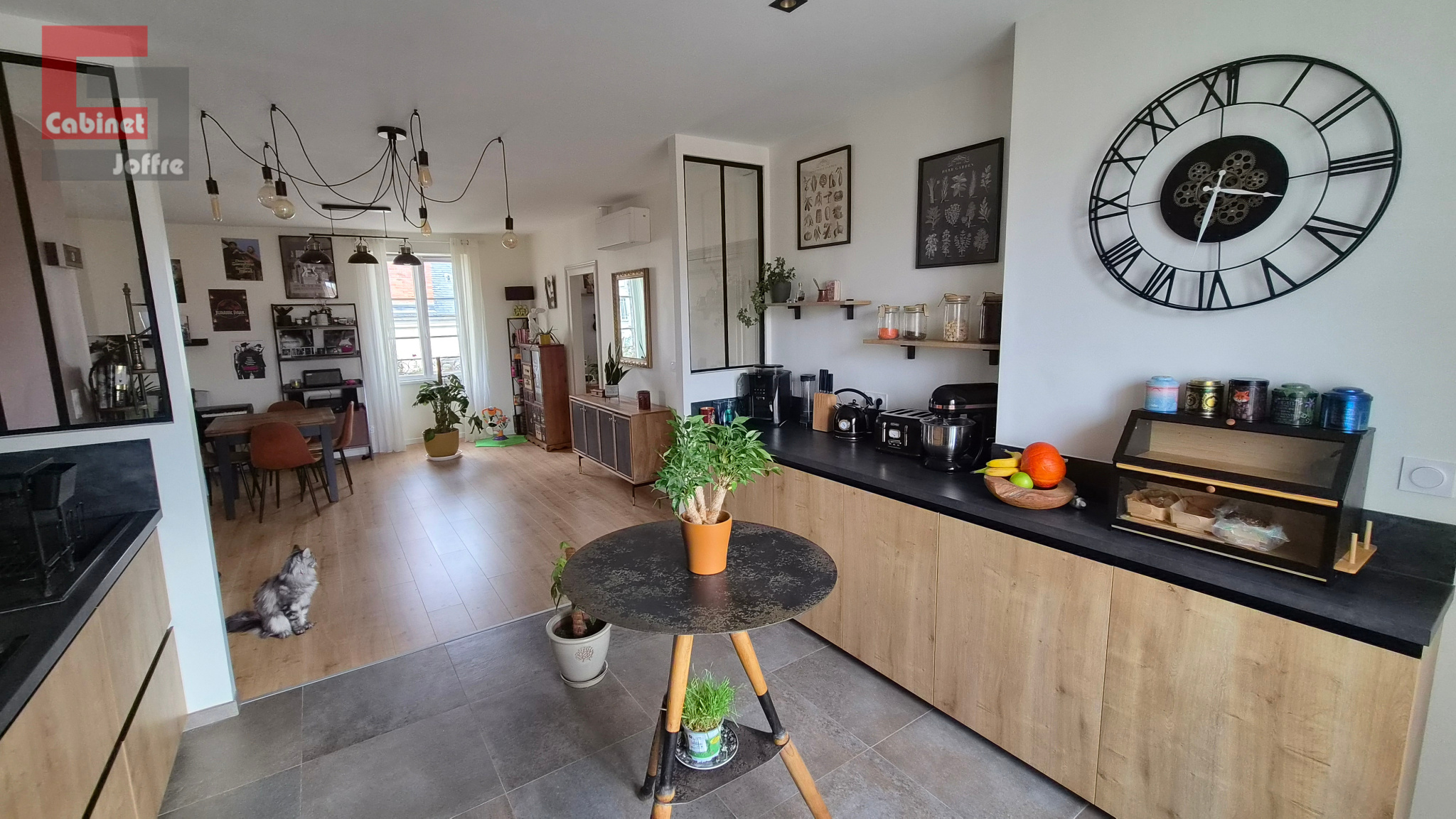 Appartement 4 pièces 81m² FONTAINEBLEAU 77300