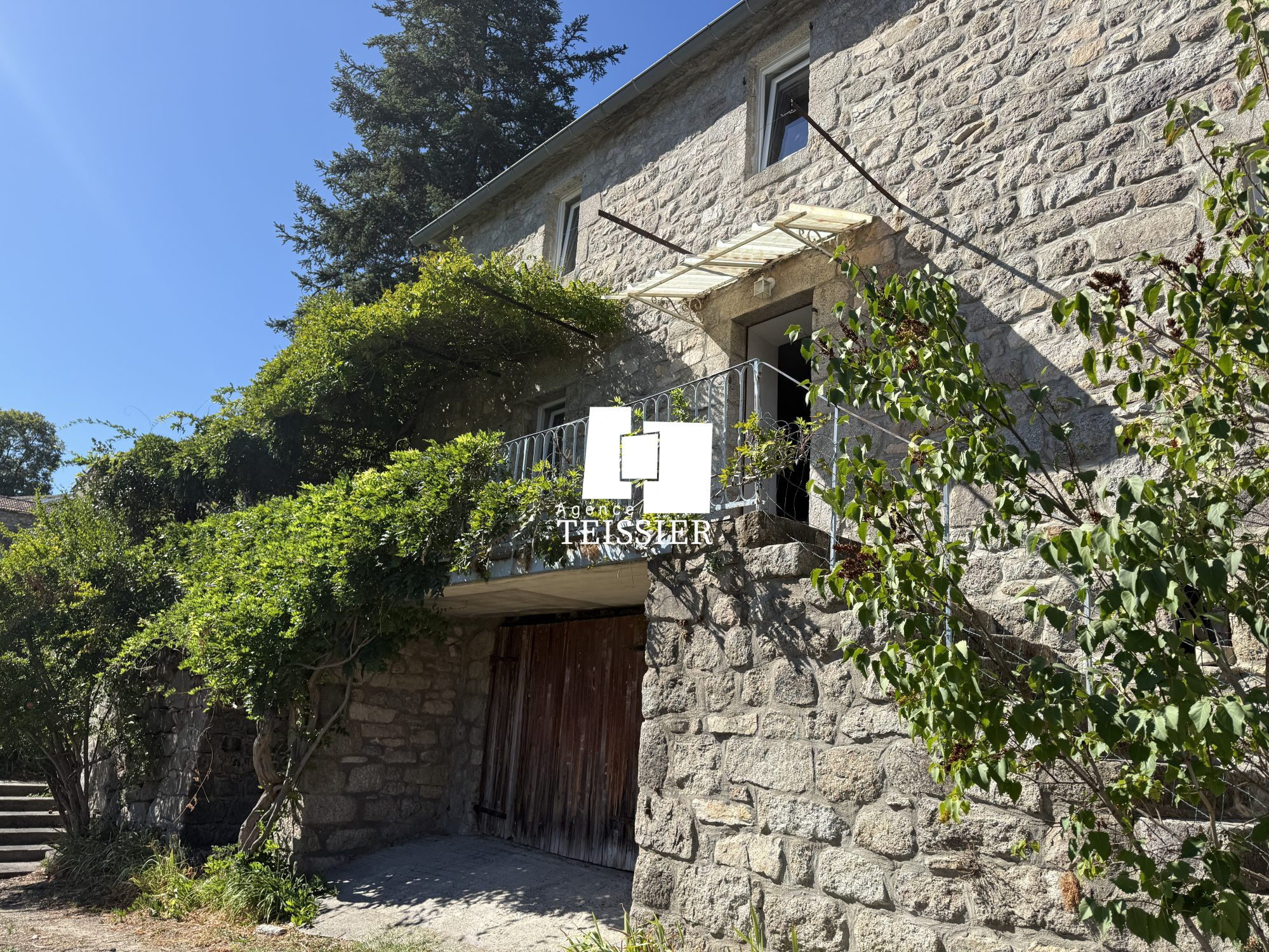 Maison 6 pièces 146 m² · à Pied-de-Borne · 146 m² · 299 000 €