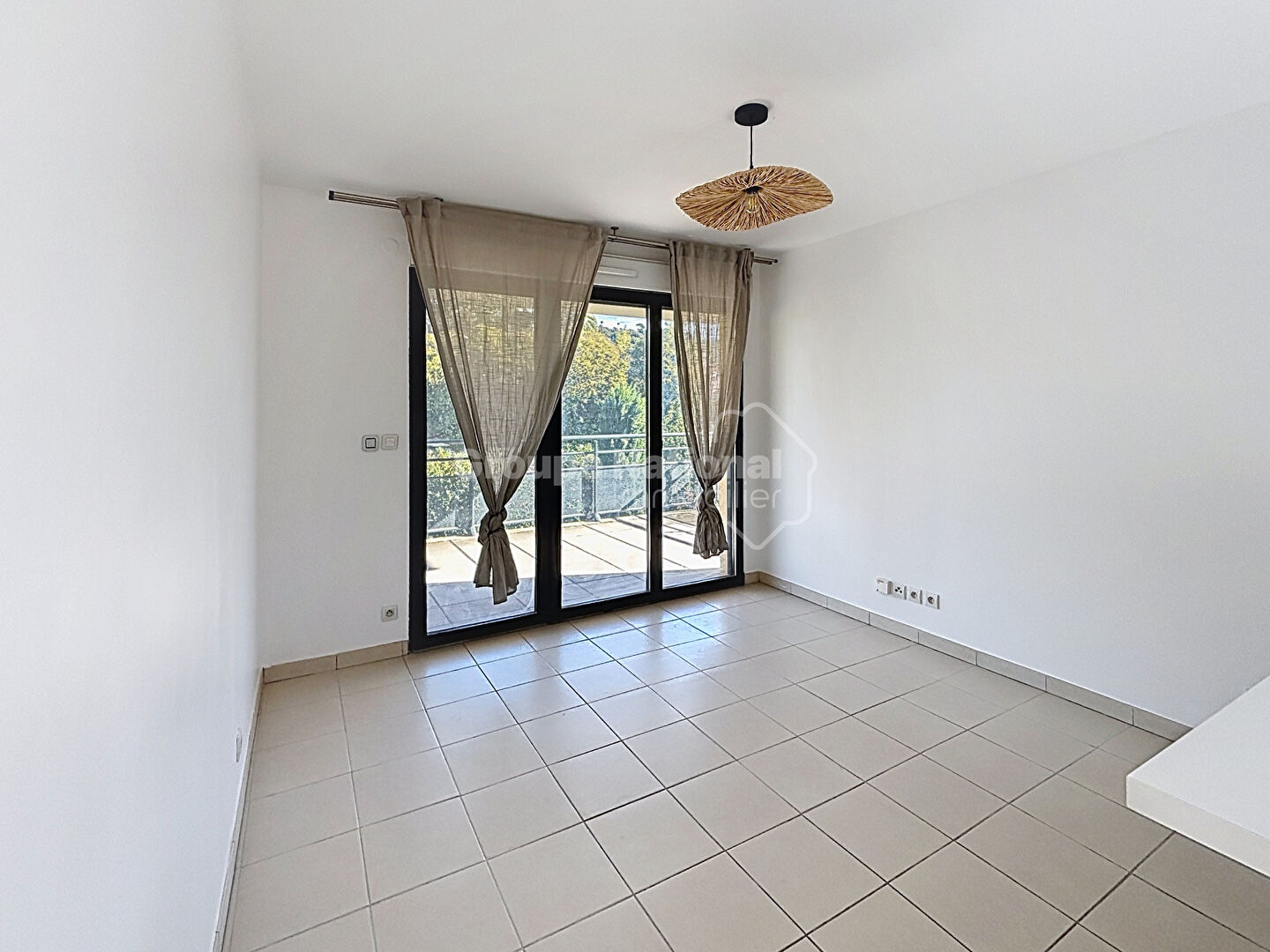 Appartement 2 pièces 41 m² · à La Roquette-sur-Siagne · 41 m² · 265 000 €