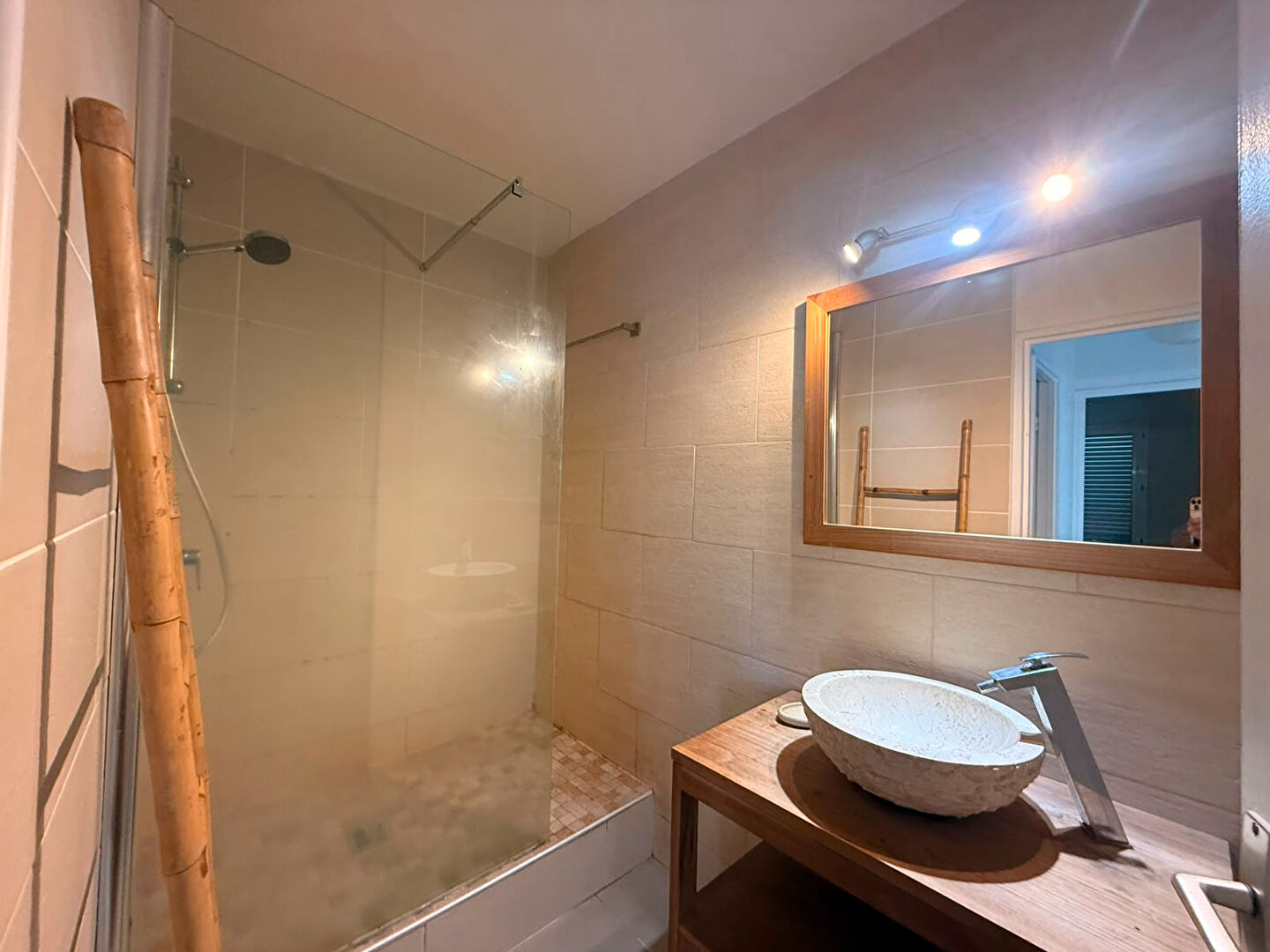 Appartement – SAINT GILLES LES BAINS - Plus