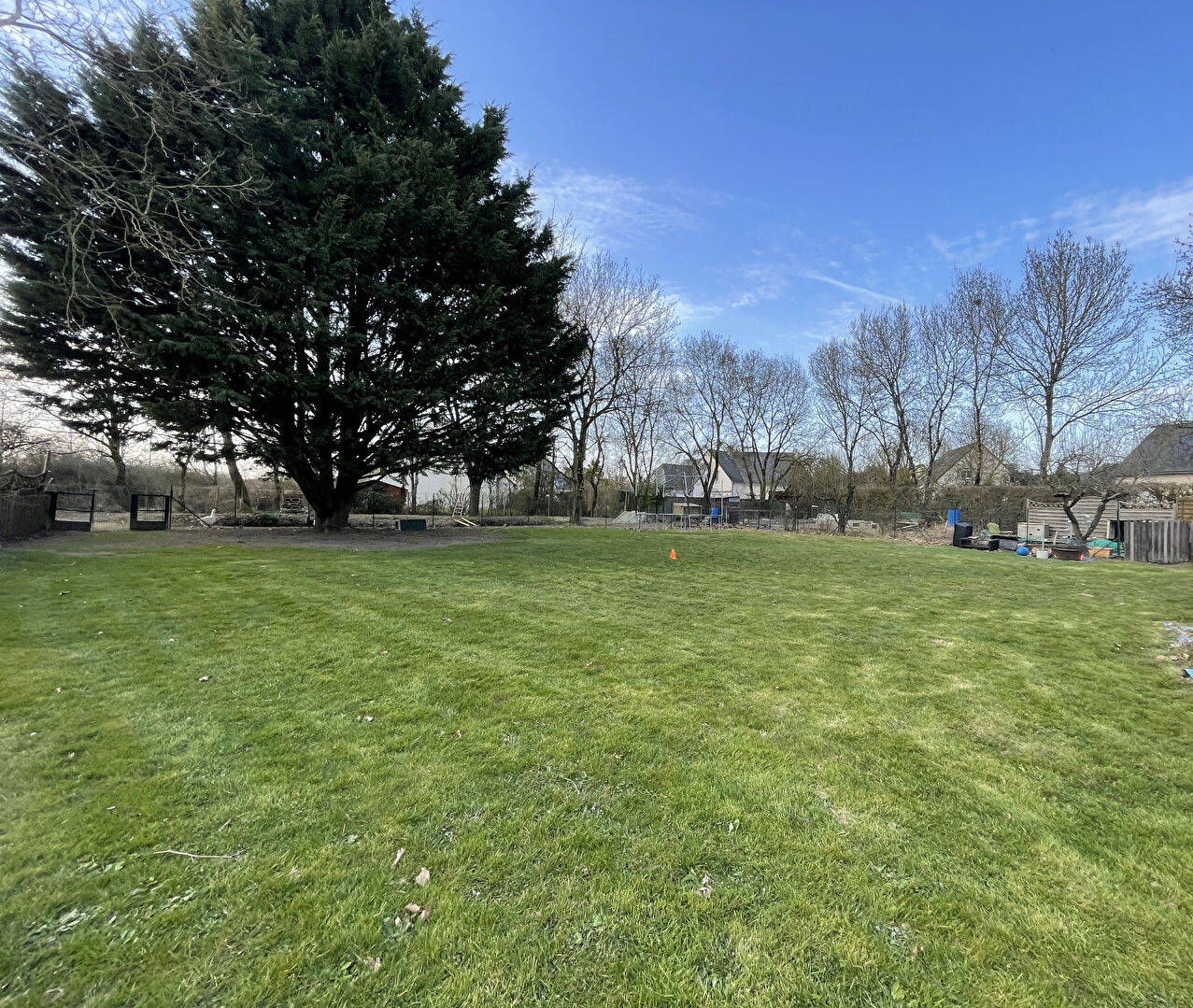 Terrain 1944 m² · à Saint-Georges-sur-Loire · 1 944 m² · 212 200 €