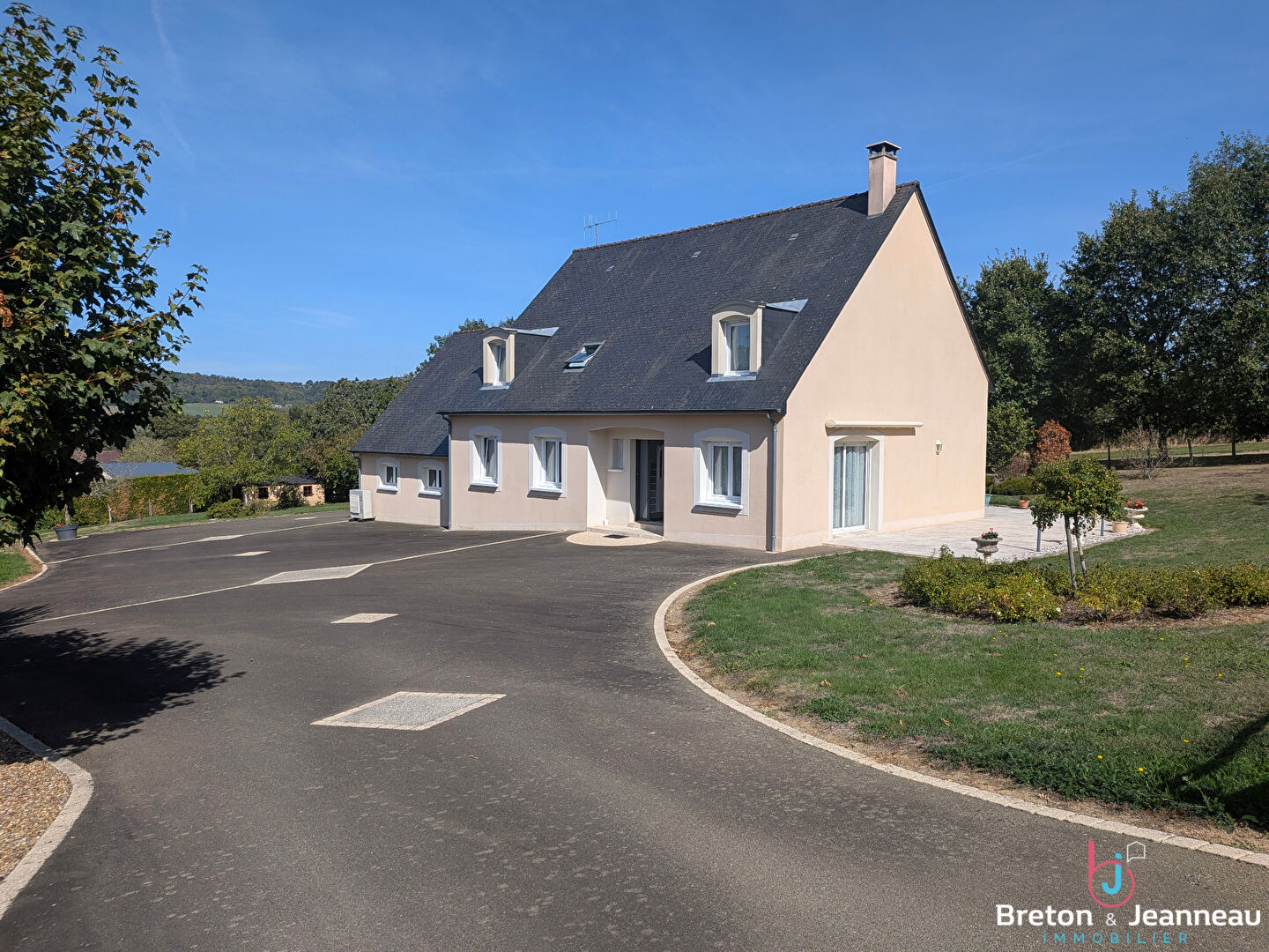 Maison 7 pièces 190 m² · à Saint-Georges-sur-Erve · 190 m² · 278 650 €