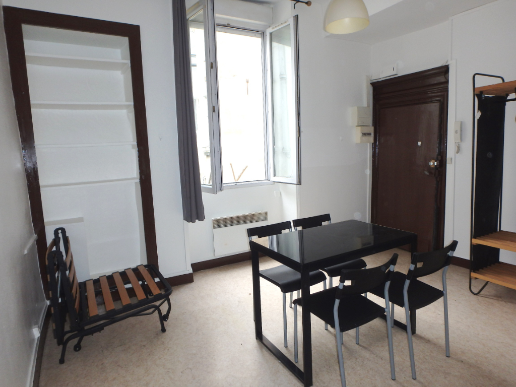 Appartement 1 pièce 17 m² · à Nantes · 17 m² · 350 €/mois