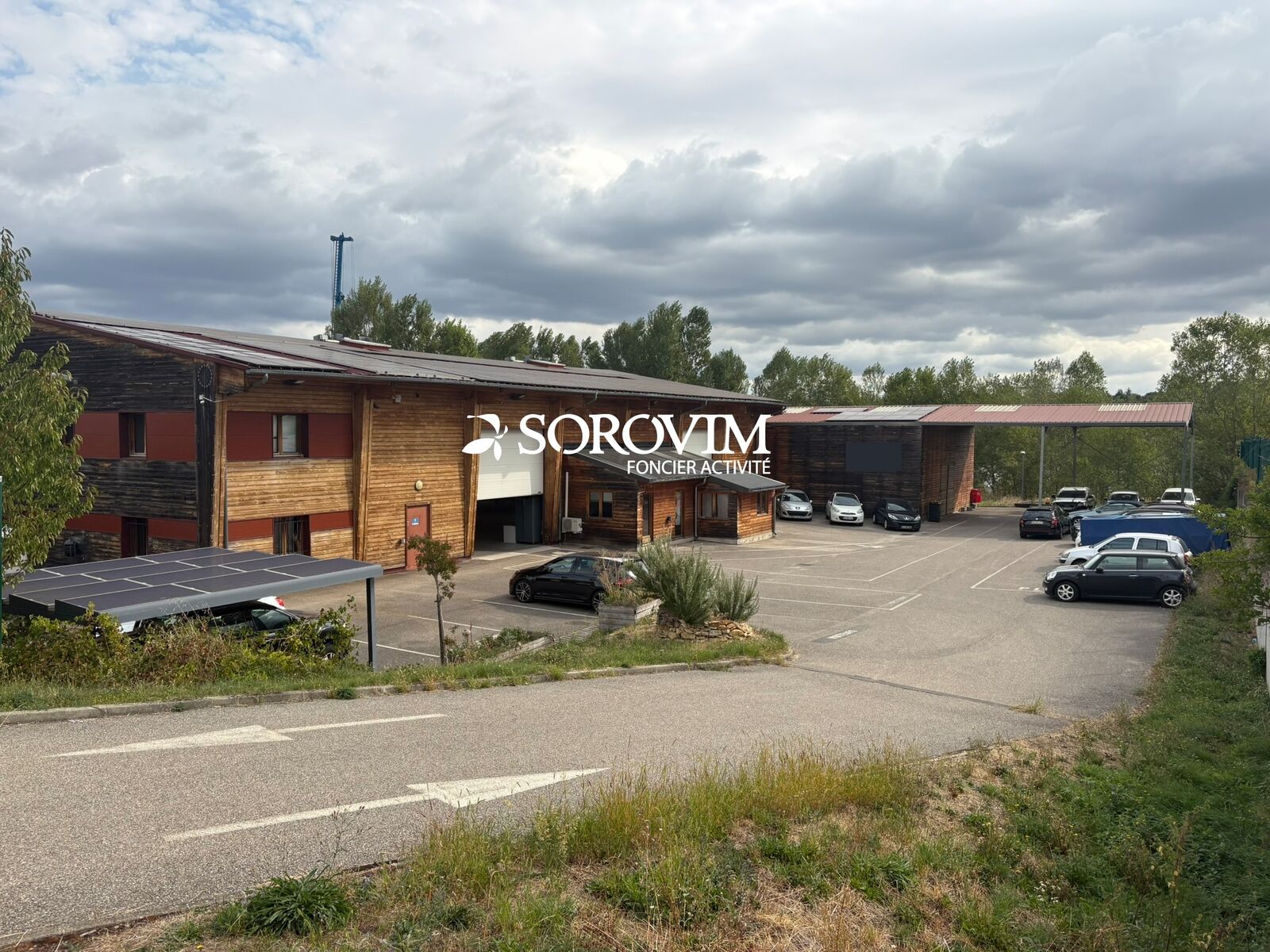 Local commercial 1330 m² · à Chaponost · 1 330 m² · 1 500 000 €