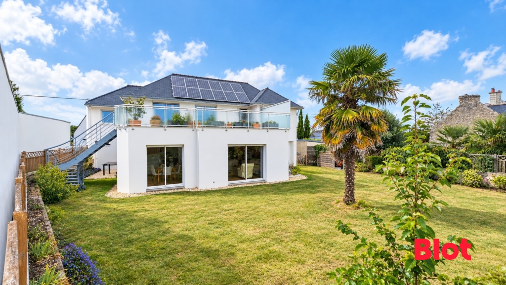 Maison 8 pièces 191 m² · à Ploemeur · 191 m² · 659 000 €