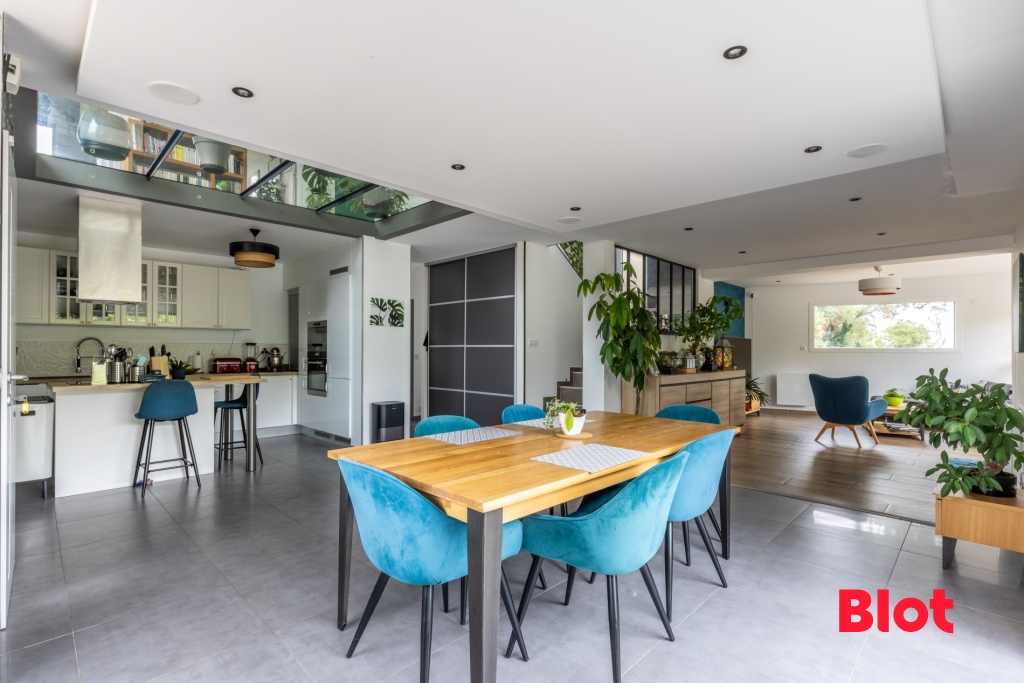 Maison 8 pièces 191 m² · à Chanteloup · 191 m² · 521 000 €