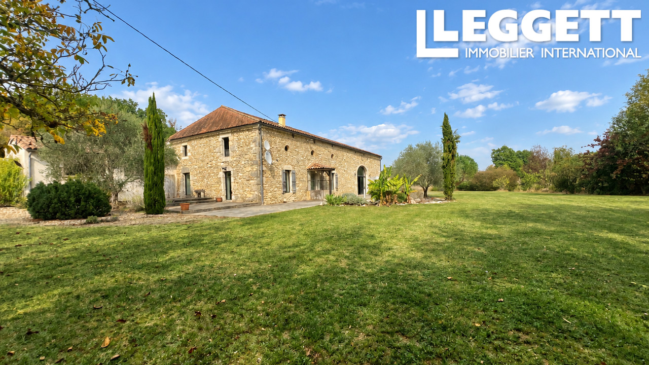 Maison 11 pièces 300 m² · à Saint-Sernin · 300 m² · 645 000 €