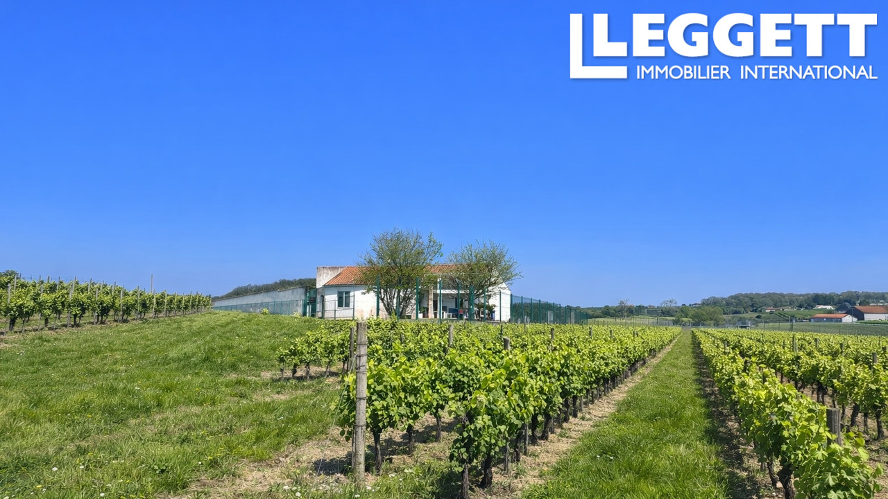 Maison 4 pièces 126 m² · à Châteauneuf-sur-Charente · 126 m² · 162 000 €