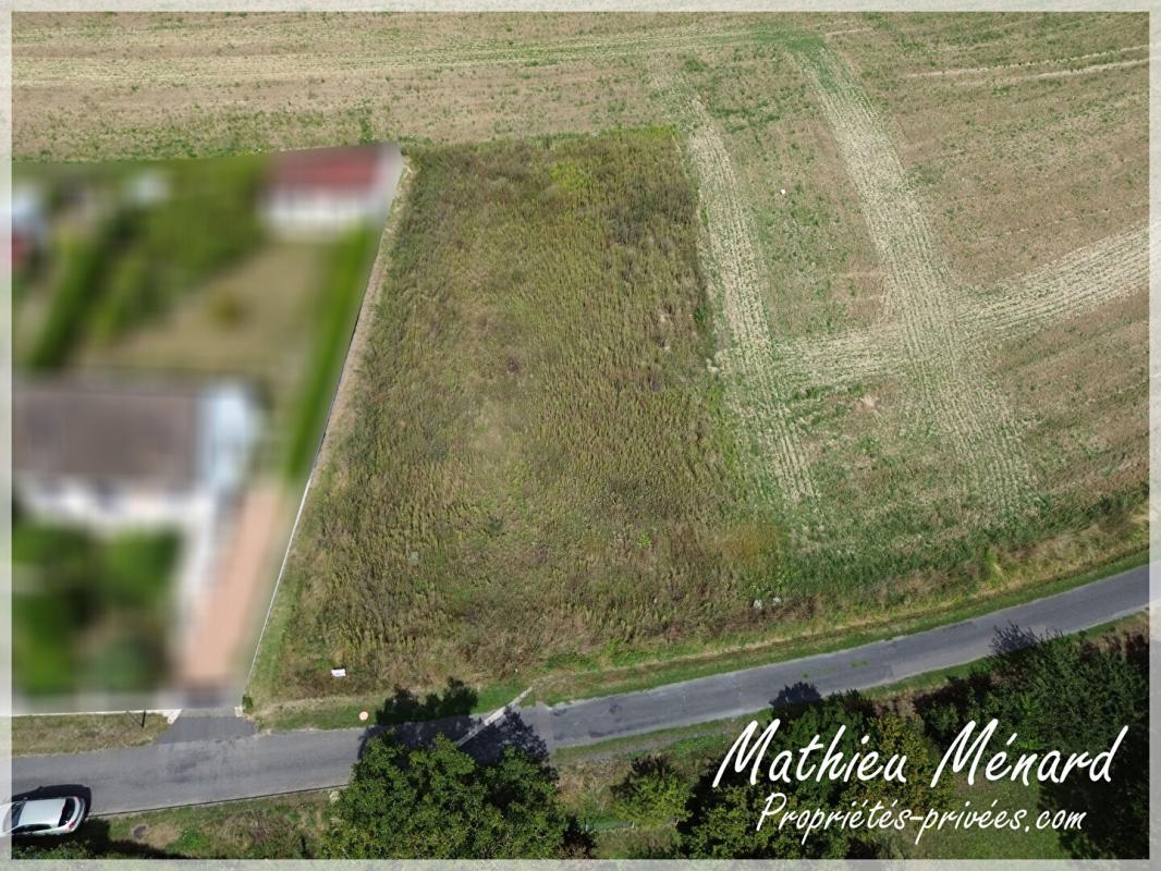 Terrain 740 m² · à Pommiers · 740 m² · 70 000 €