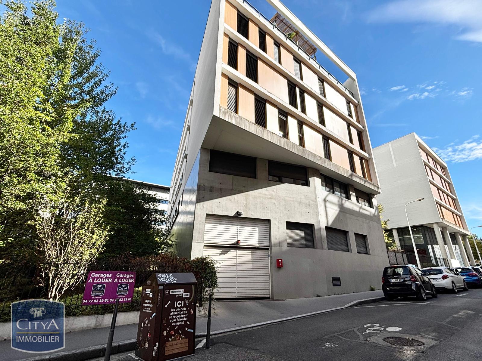 Parking LYON 9ème · à Lyon 09 · 100 €/mois