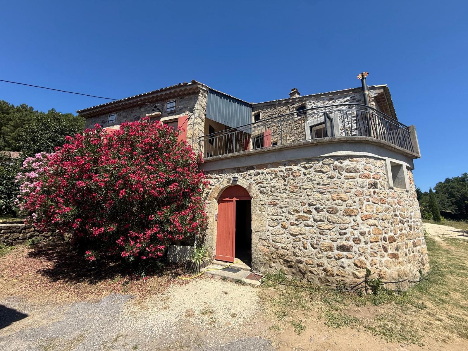 Maison à Mercuer