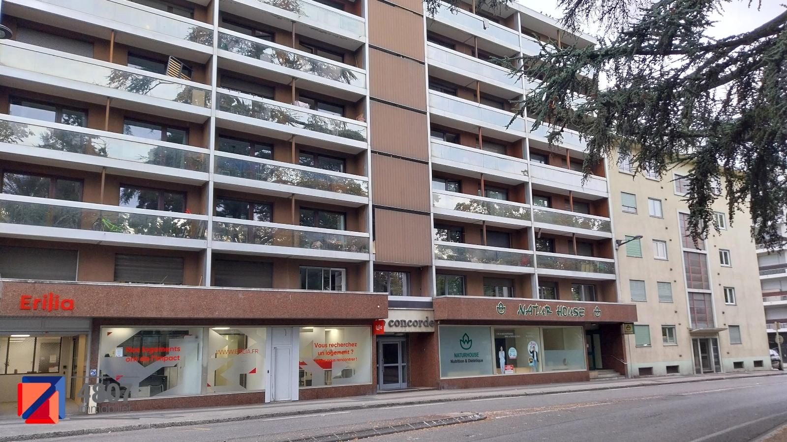 Parking ANNEMASSE 74100 · 85 €/mois