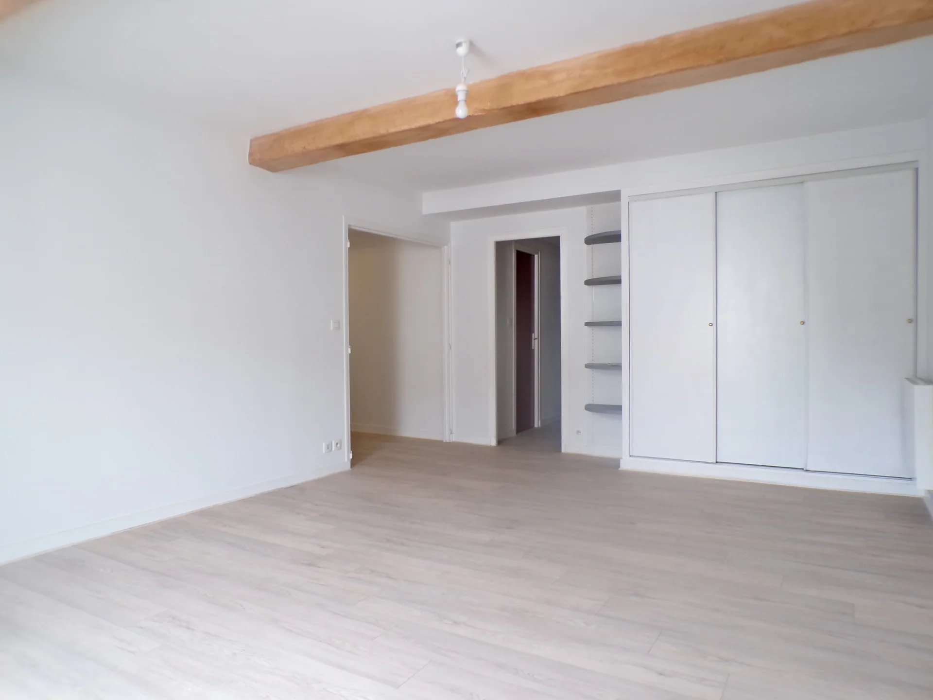 Appartement 3 pièces 91 m² · à La Rochelle · 91 m² · 996 €/mois