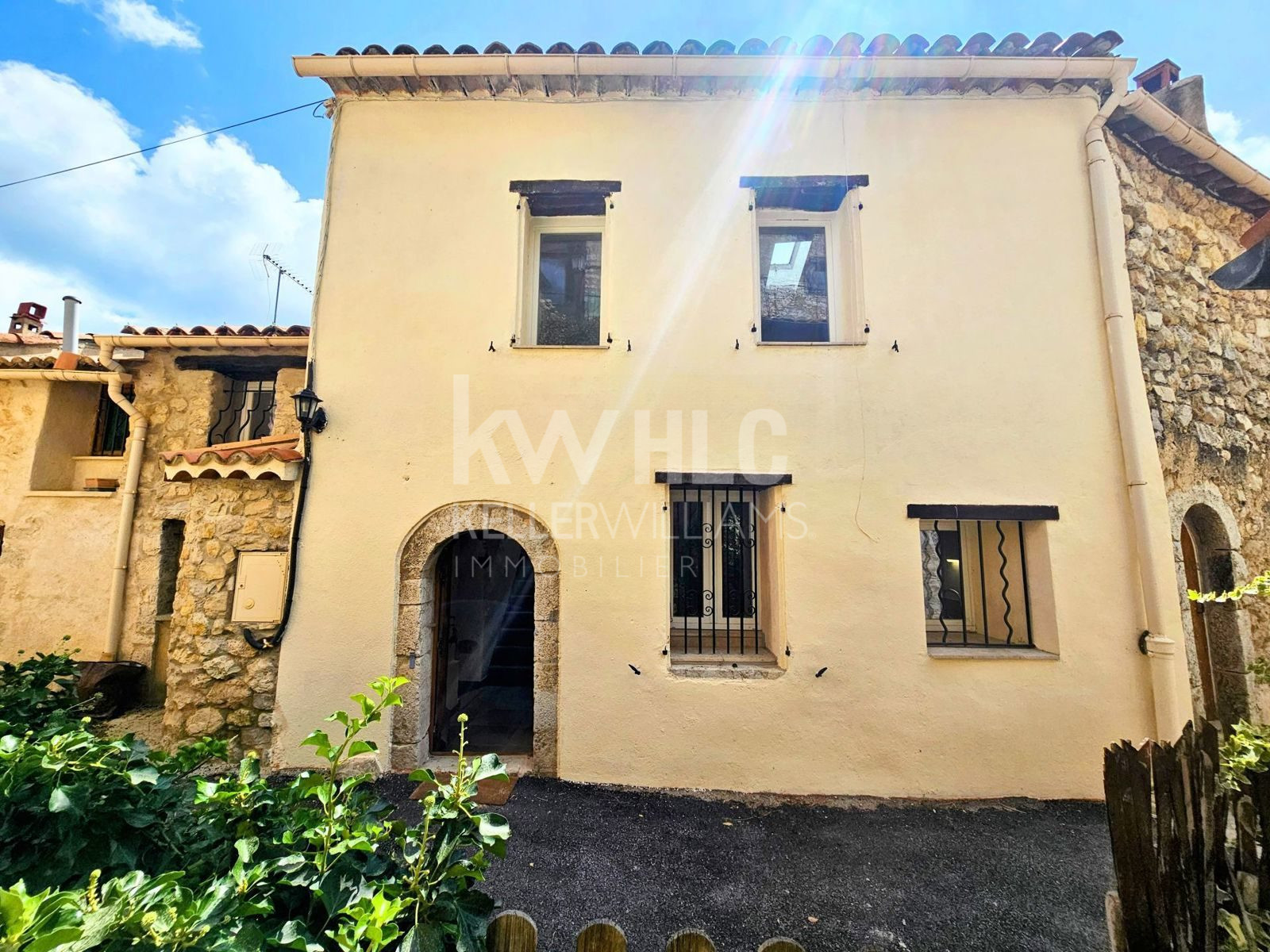 Maison 2 pièces 51 m² · à Escragnolles · 51 m² · 149 000 €
