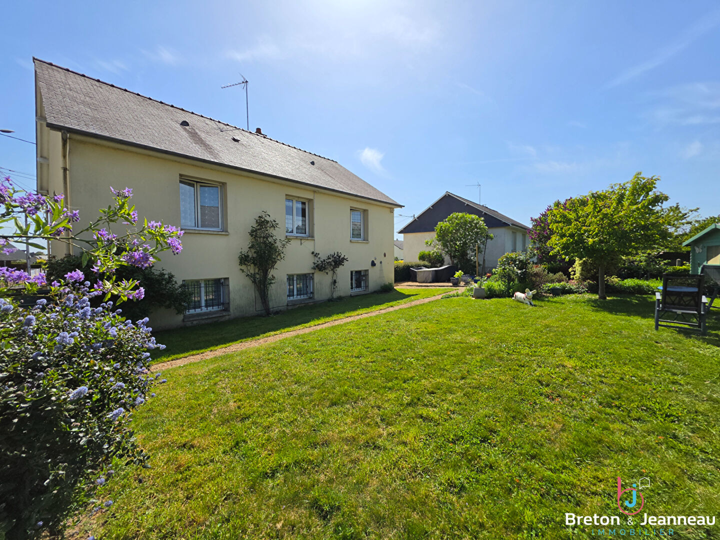 Maison 4 pièces 118 m² · à Ambrières-les-Vallées · 118 m² · 105 900 €