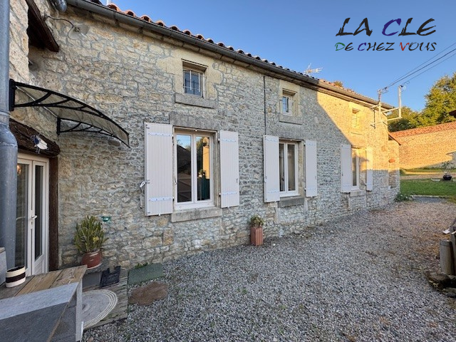 Maison 7 pièces 119 m² · à Coulonges-sur-l'Autize · 119 m² · 188 000 €