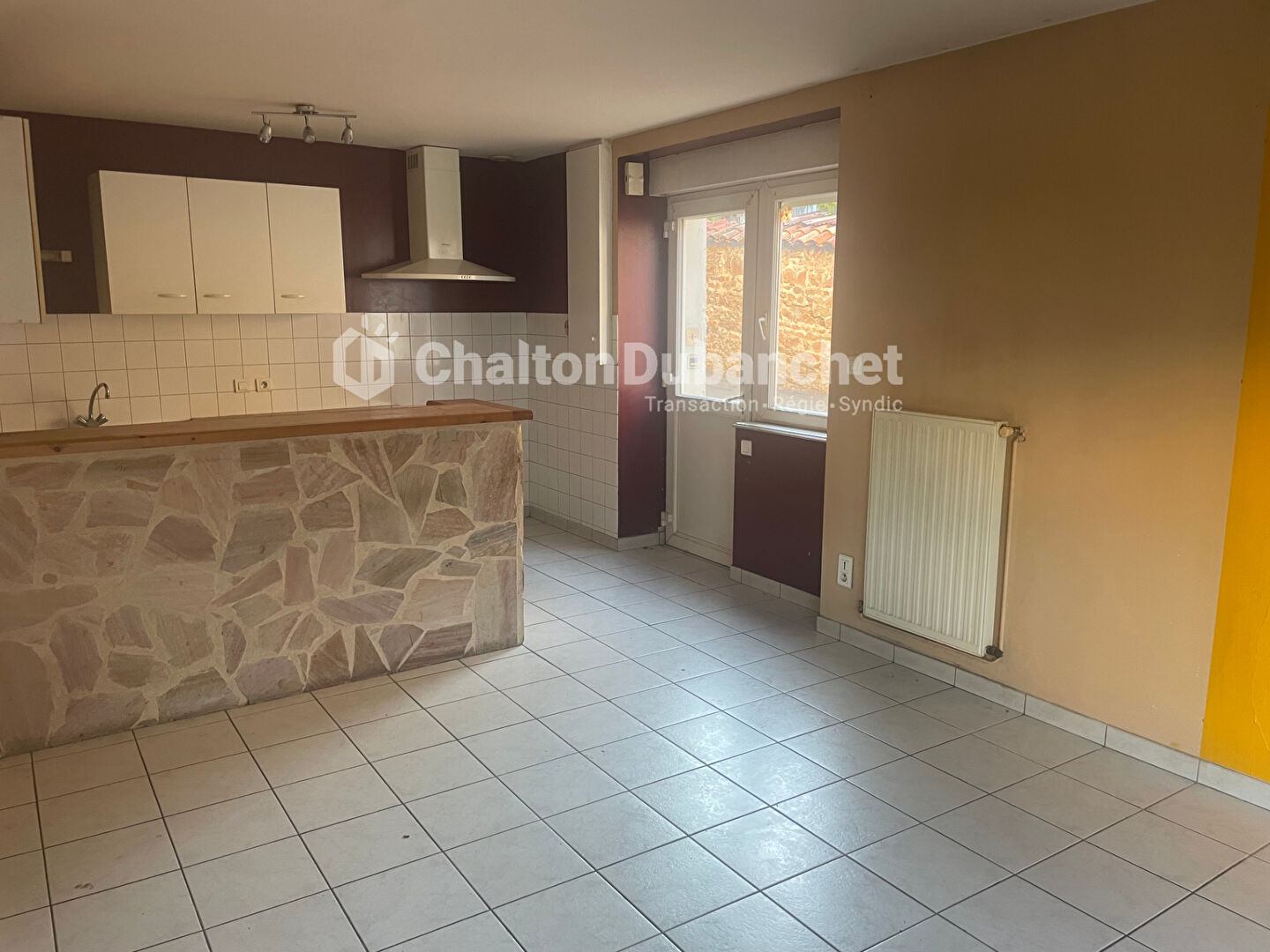 Appartement 4 pièces 77 m² · à Neulise · 77 m² · 70 000 €