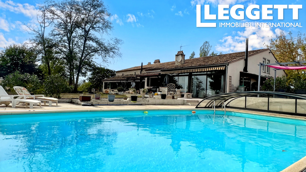 Maison 7 pièces 350 m² · à Eymet · 350 m² · 590 000 €