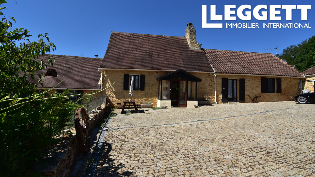 Maison 8 pièces 248 m² · à Saint-André-d'Allas · 248 m² · 681 580 €
