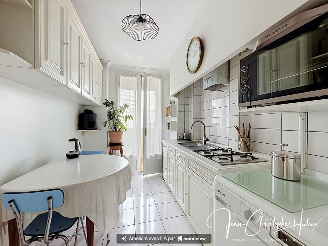 Appartement – NIMES GARD OCCITANIE - Vue 2