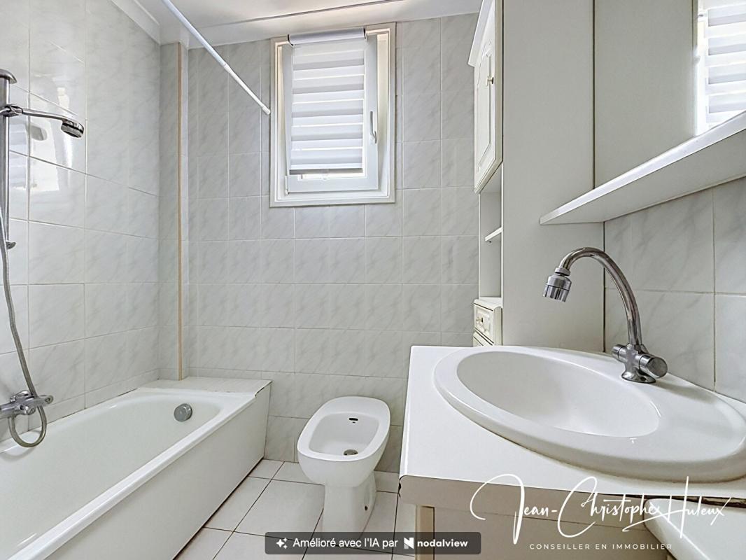 Appartement – NIMES GARD OCCITANIE - Vue 3
