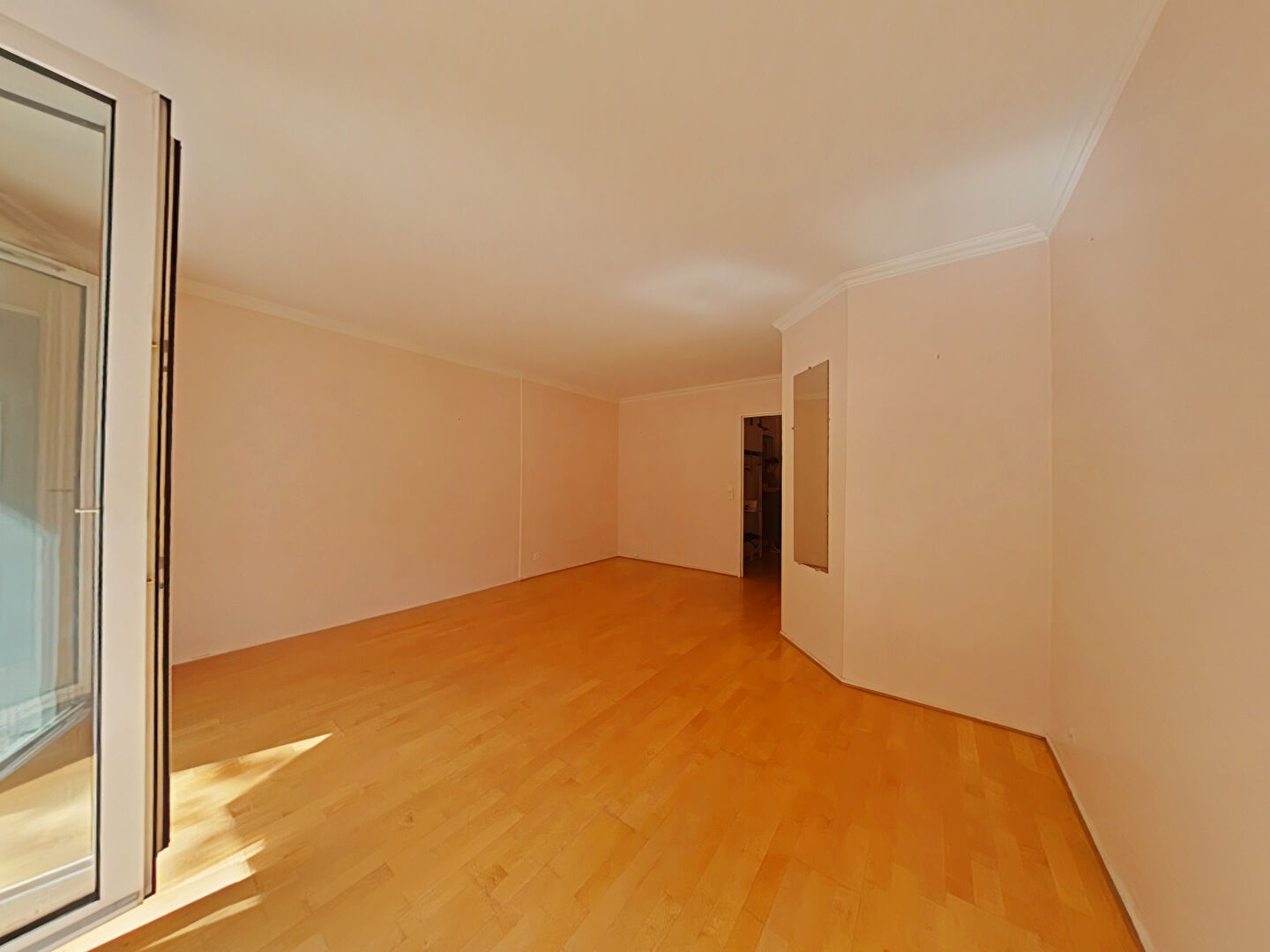 Appartement – FONTENAY LE FLEURY YVELINES ILE-DE-FRANCE - Vue 4