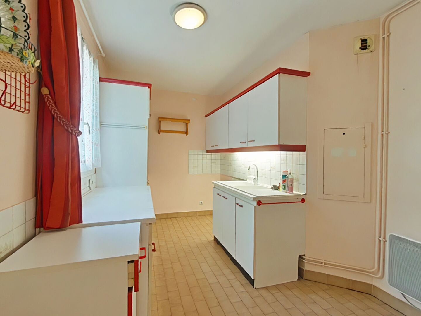 Appartement – FONTENAY LE FLEURY YVELINES ILE-DE-FRANCE - Plus