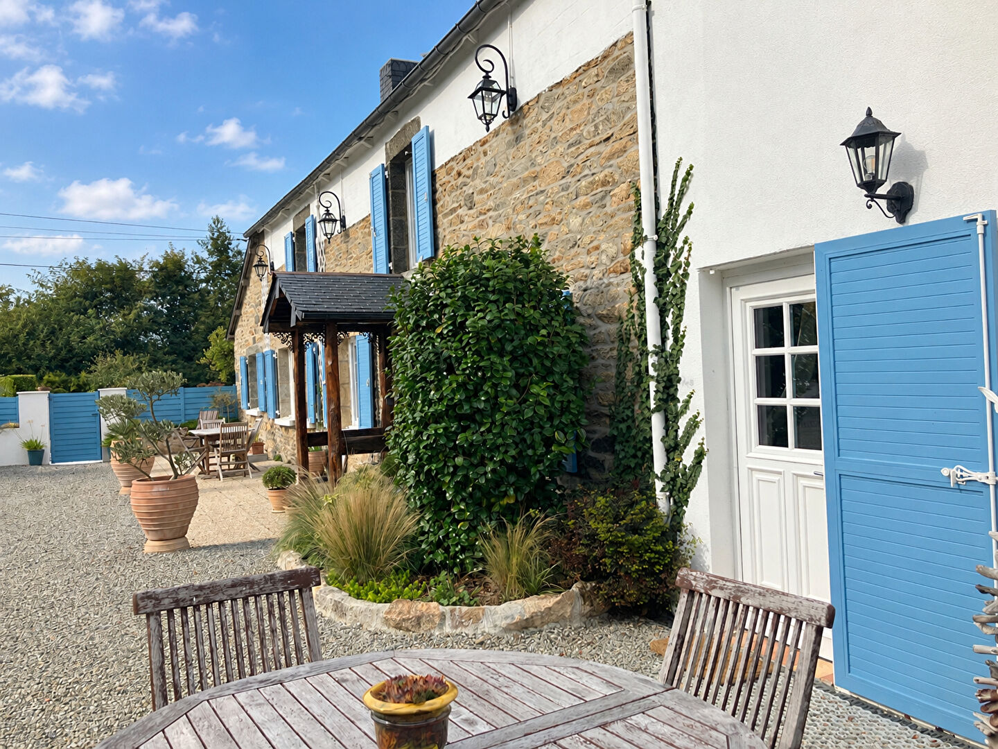 Maison 7 pièces 235 m² · au Mené · 235 m² · 335 360 €