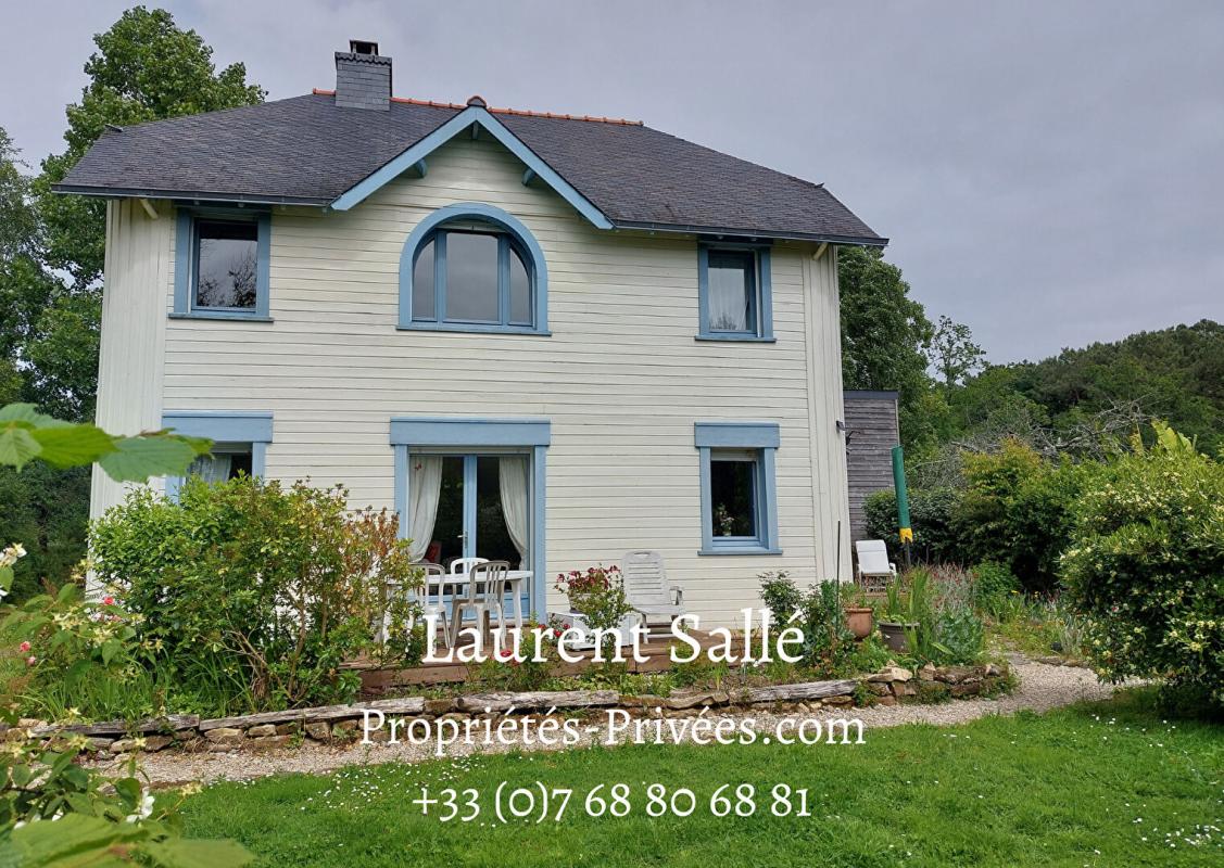 Maison 8 pièces 151 m² · à Ambon · 151 m² · 499 000 €