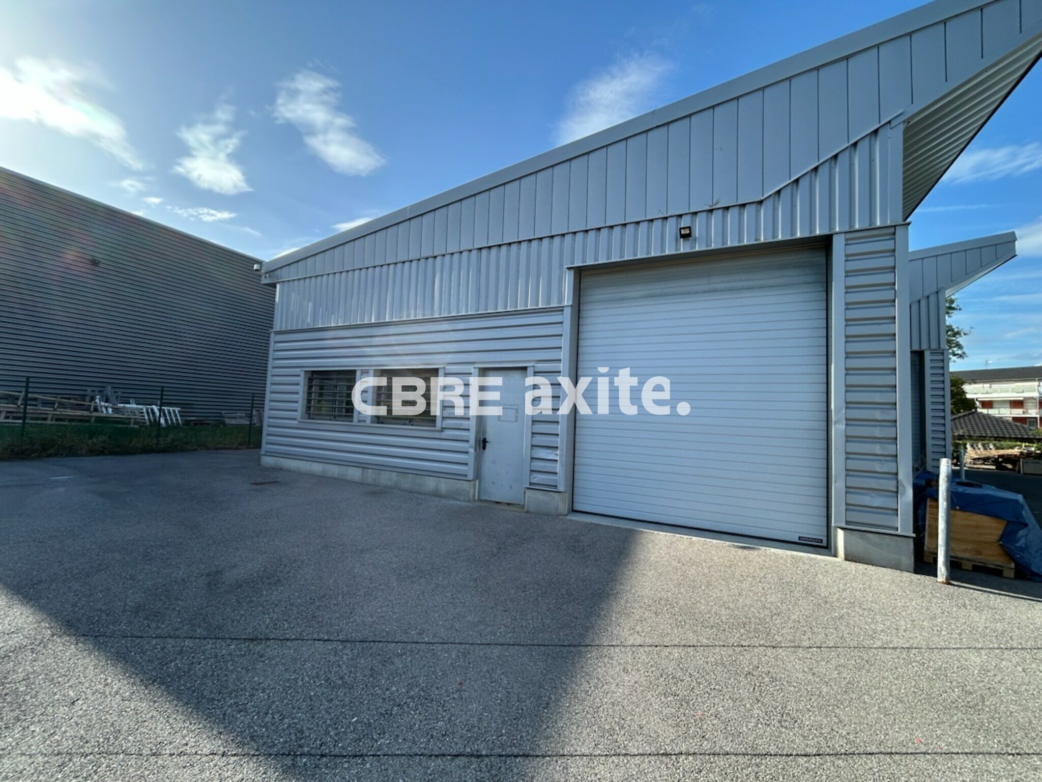 Local commercial 311 m² · à Allonzier-la-Caille · 311 m² · 2 950 €/mois