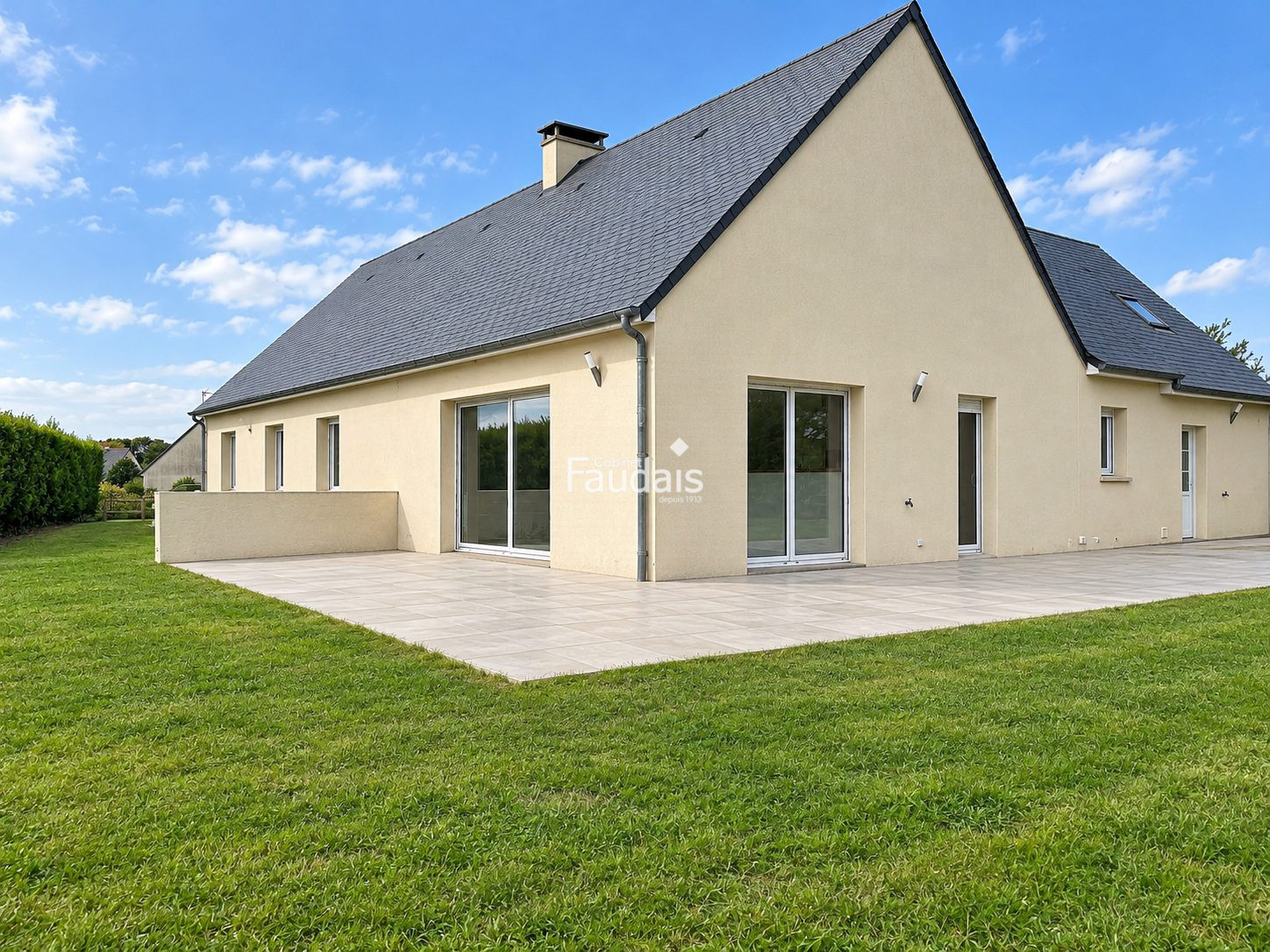 Maison 7 pièces 148 m² · à Créances · 148 m² · 307 000 €
