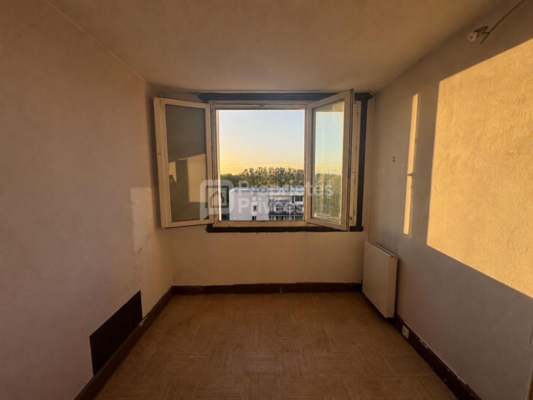 Appartement – VILLENEUVE ST GEORGES VAL-DE-MARNE ILE-DE-FRANCE - Vue 4